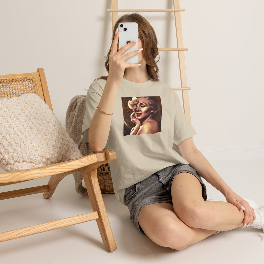 Vintage Glam Portrait Tee — Retro Pinup Art T-Shirt