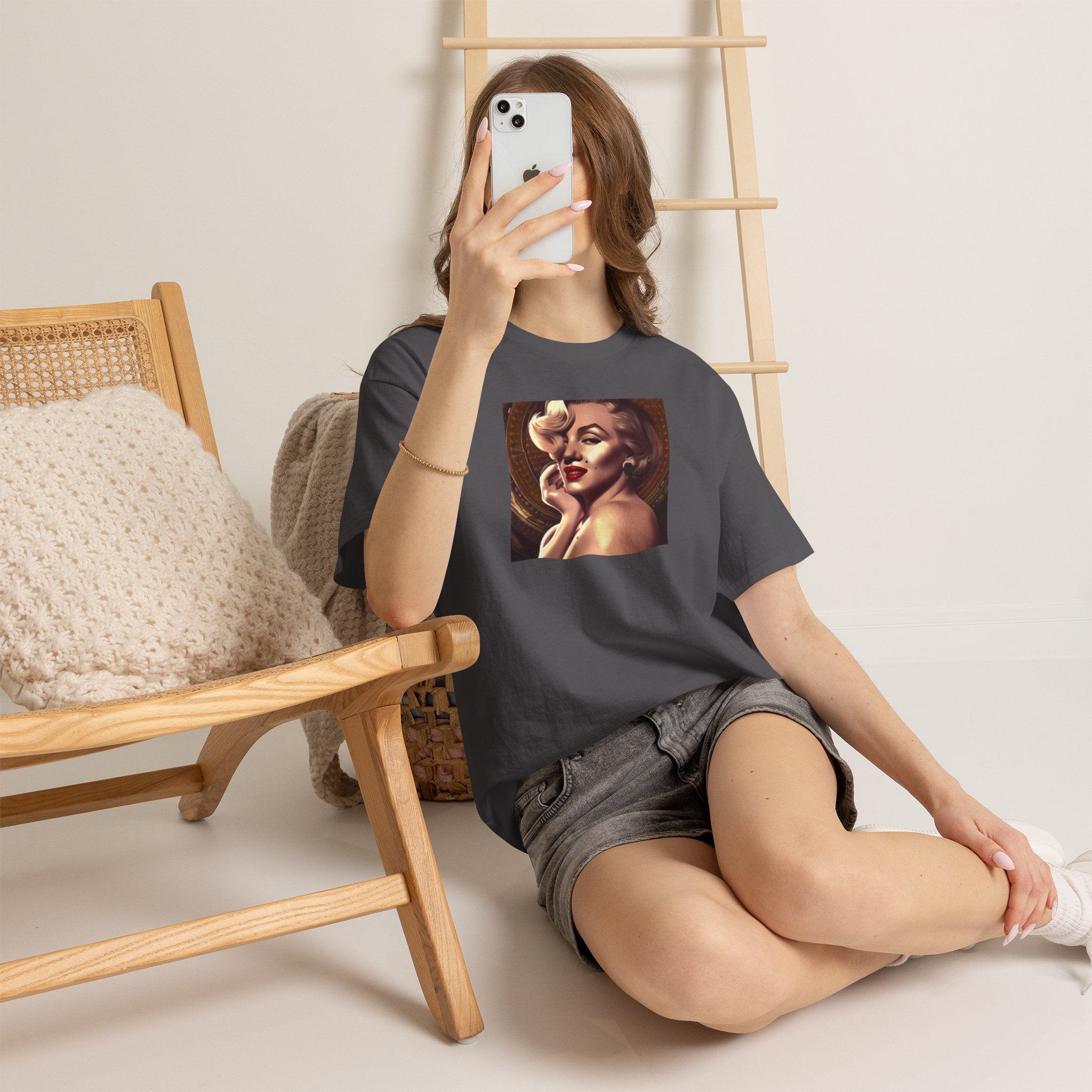 Vintage Glam Portrait Tee — Retro Pinup Art T-Shirt